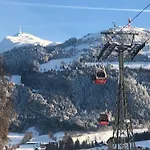 Hinterseer 3* Κίτσμπουελ